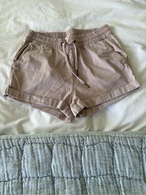 Oak & Ivy blush pink shorts